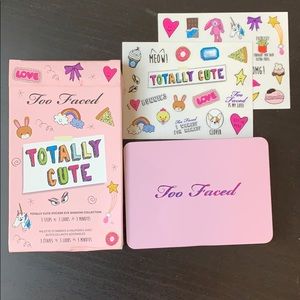 Too Faced “Totally Cute” eyeshadow palette